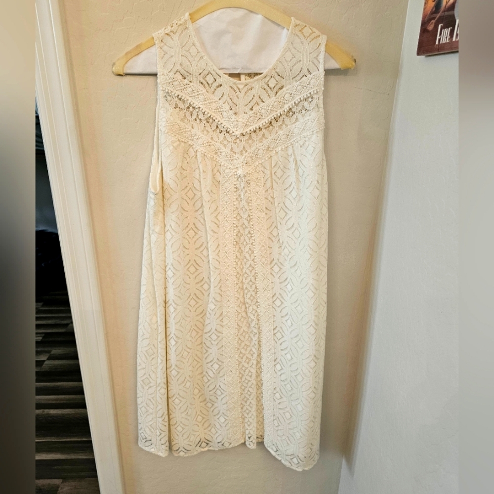 Elegant Cream Lace Dress
